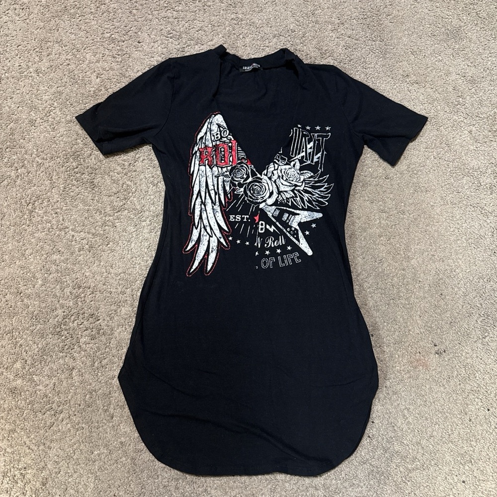 Fashion Nova Black Graphic Tee with Red and White Accents